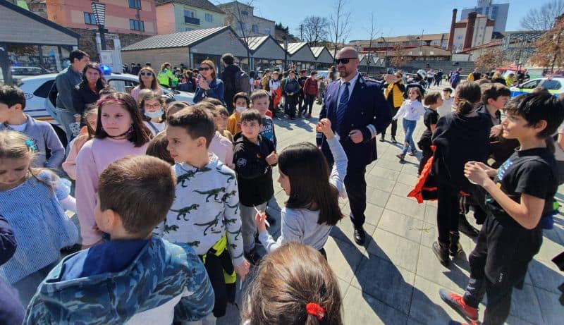 video foto ziua poliției la sibiu - mascații și câinele tasha, atracția zilei