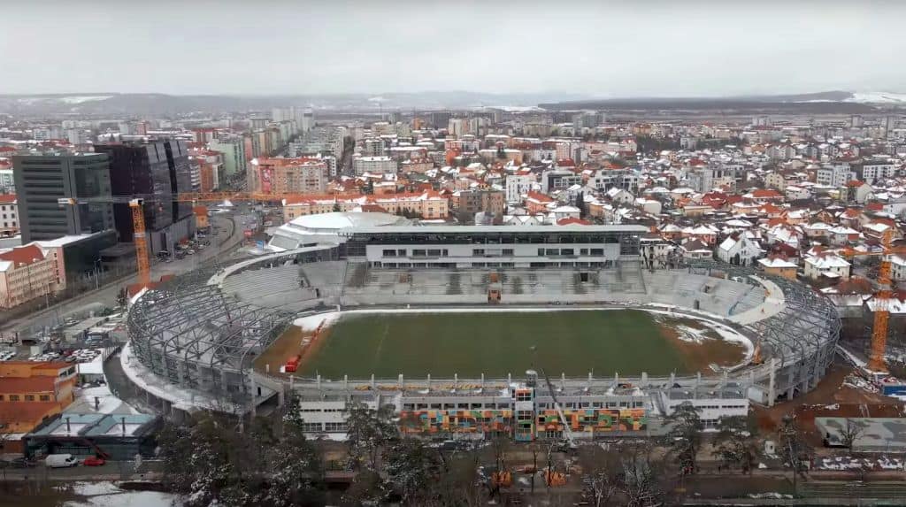 VIDEO – FOTO Stadionul Municipal prinde contur – Arena de cinci stele a Sibiului arată spectaculos