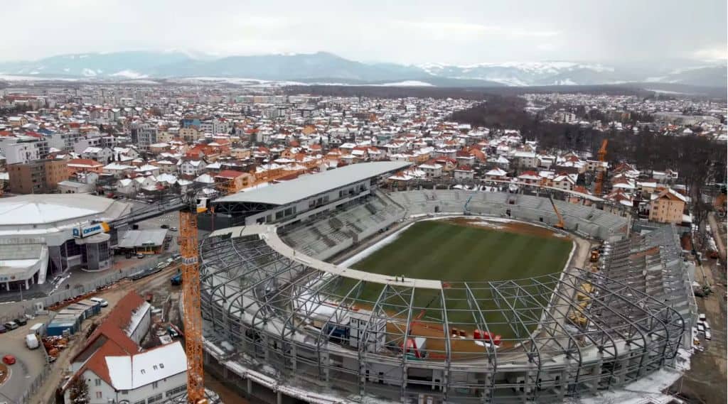 VIDEO – FOTO Stadionul Municipal prinde contur – Arena de cinci stele a Sibiului arată spectaculos