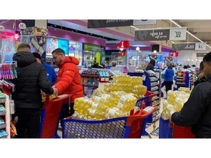 românia produce mari cantități de floarea soarelui - nu trebuie să epuizați stocurile de ulei din magazine