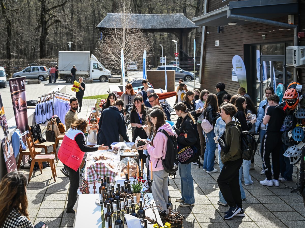 A început Târgul de Ecoturism de la Sibiu - Ponturi pentru experiențe autentice și idei de petrecere a timpului liber