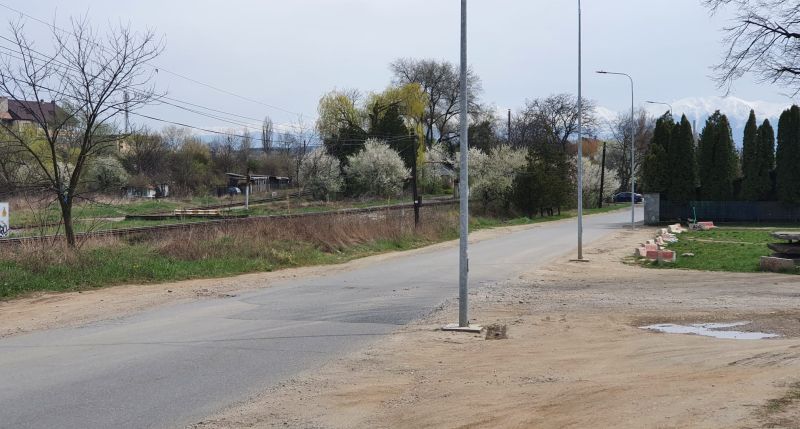 FOTO VIDEO Rampa Ștefan cel Mare, coșmarul șoferilor care circulă în zonă - ”De ce în Șelimbăr s-a putut asfalta și la Sibiu, nu?”