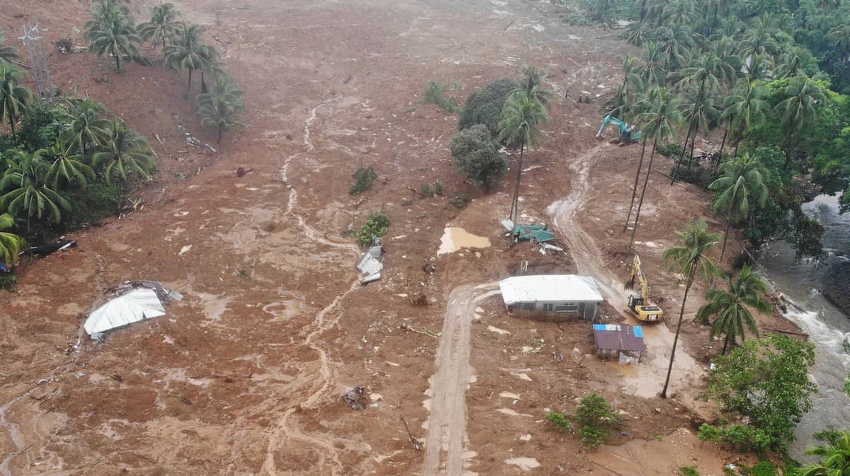 foto peste 120 de morţi în urma unor inundaţii devastatoare în filipine