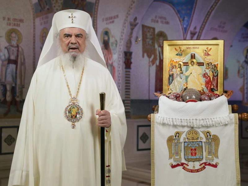 VIDEO Mesajul Patriarhului Daniel cu prilejul Sărbătorilor Pascale: "Să ne rugăm pentru încetarea războiului în Ucraina şi să ajutăm pe refugiaţii ucraineni"