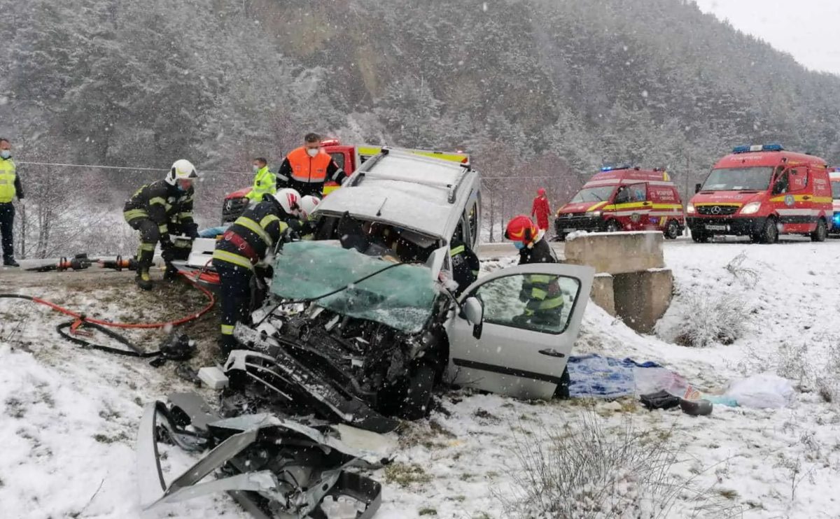 sute de accidente pe drumurile din sibiu anul trecut – zeci de oameni au murit, mai mulți decât în 2020