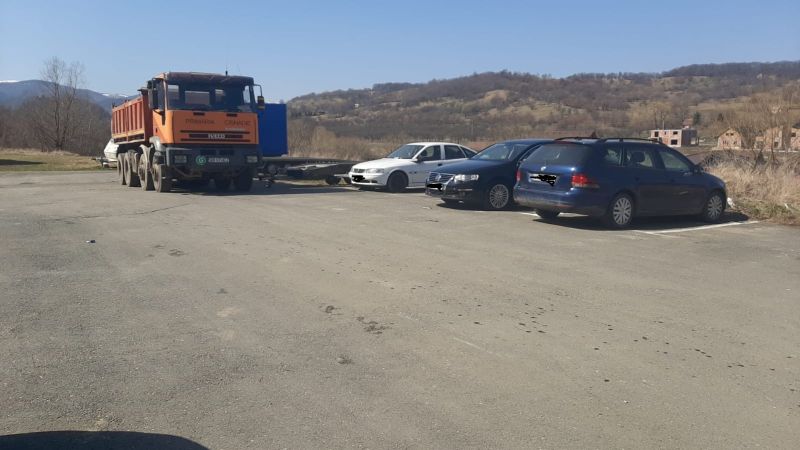 FOTO: Dâre de ulei pe asfalt în Cisnădie - Un sibian a făcut plângere la Garda de Mediu - „Un cetățean oarecare ar fi încasat amendă”