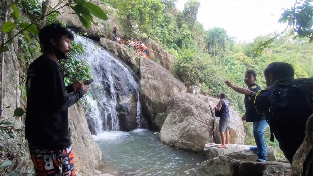 foto o româncă a murit în timp ce îşi făcea un selfie la o cascadă din thailanda