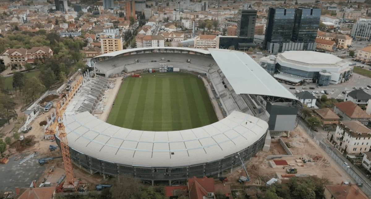 video foto imagini noi cu stadionul municipal - tribuna oficială și peluzele sunt gata - știm când se inaugurează arena!