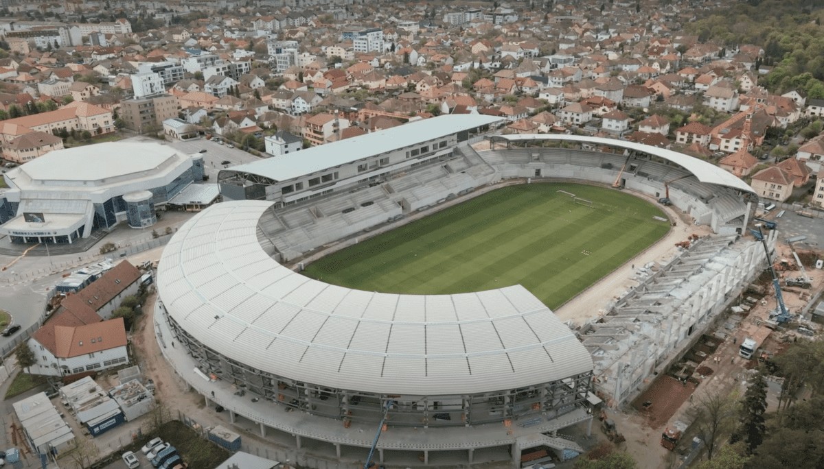 stadionul municipal, construit exclusiv din bugetul local - astrid fodor spune că nu a avut încredere în cni