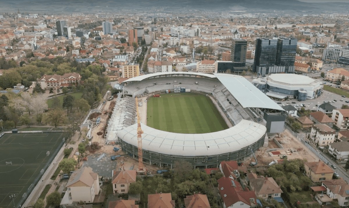 video foto imagini noi cu stadionul municipal - tribuna oficială și peluzele sunt gata - știm când se inaugurează arena!