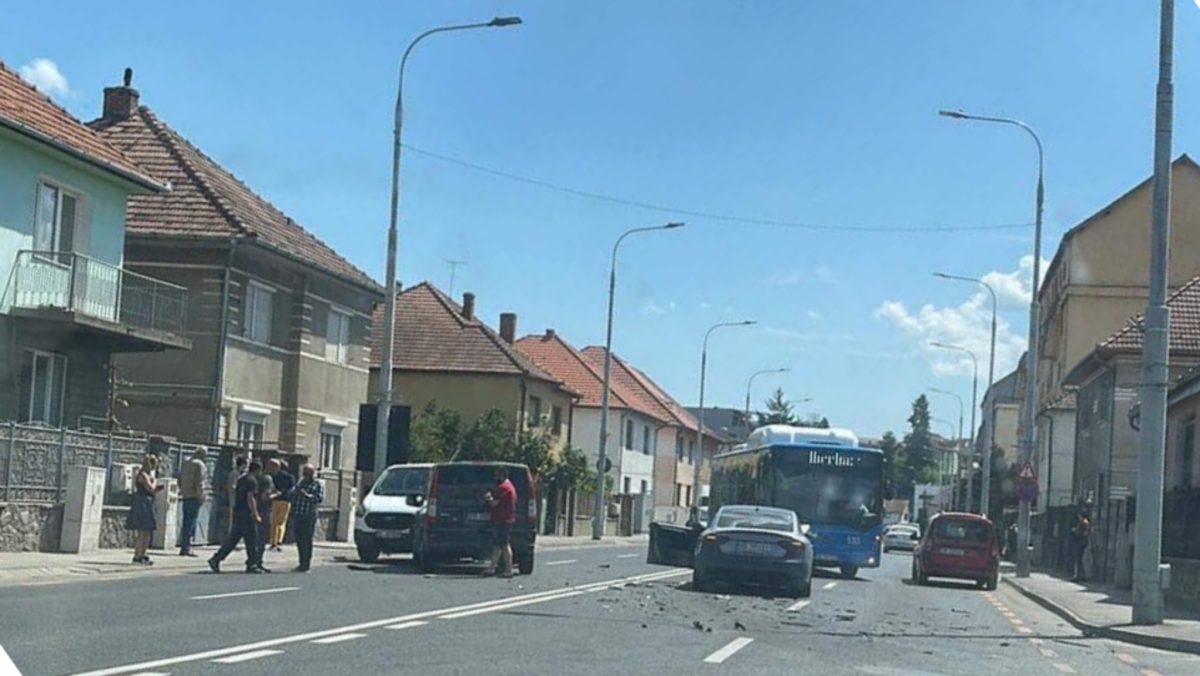 Un șofer drogat a provocat un accident în lanț pe Șoseaua Alba Iulia