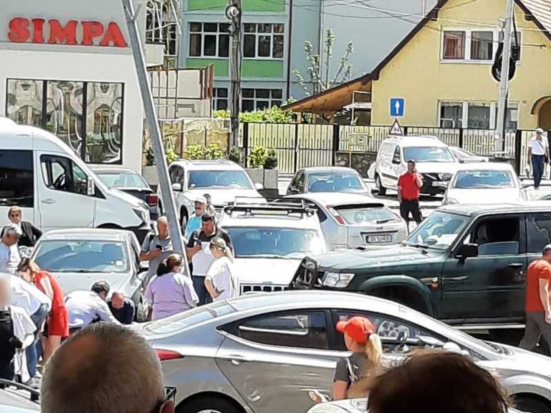 update accident grav pe strada nicolae iorga din sibiu - pietoni călcați de o mașină pe trotuar - unul a decedat