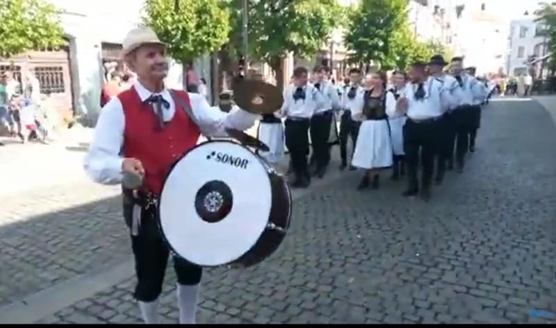 video întâlnirea sașilor de la sibiu - muzică, prelegeri și bere bună