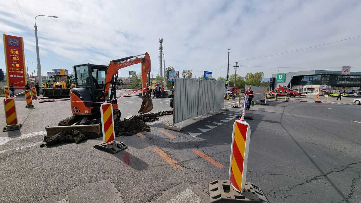 VIDEO FOTO S-a închis podul peste Cibin de pe Șoseaua Alba Iulia - Haos pe străzile alăturate