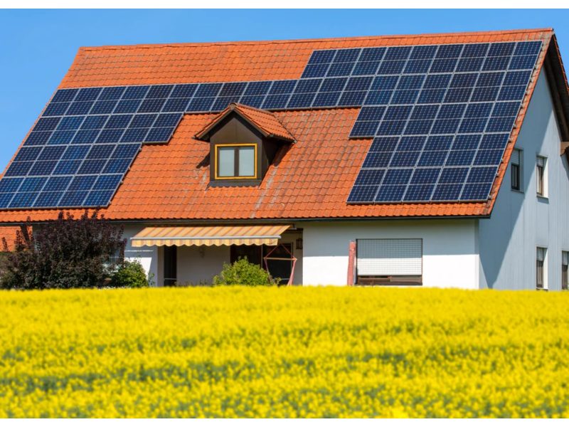 programul ”casa verde fotovoltaice” începe în curând - statul oferă 20.000 de lei pentru montarea panourilor