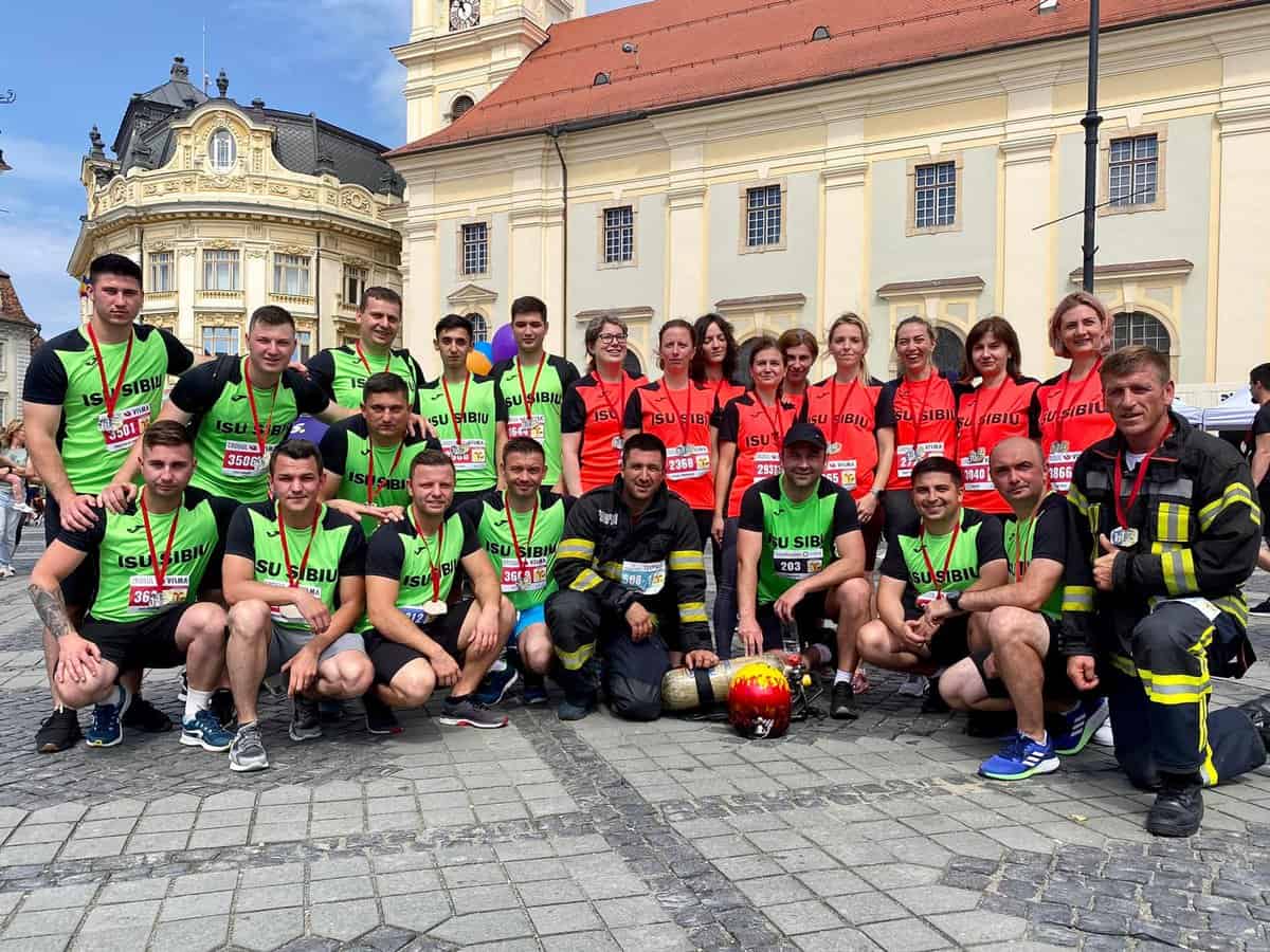 foto militarii isu au alergat la maratonul internațional sibiu pentru achiziționarea unui aparat de măsurare a gazelor arteriale