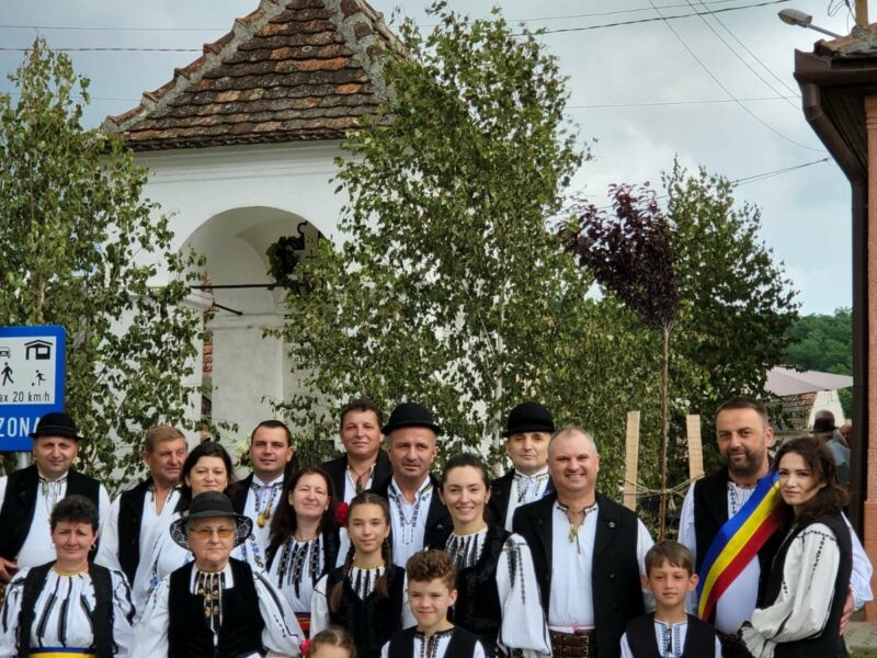 FOTO Rusalii sărbătorite și la Șelimbăr. Marius Grecu - ”Biserica unește și credința dăinuie”