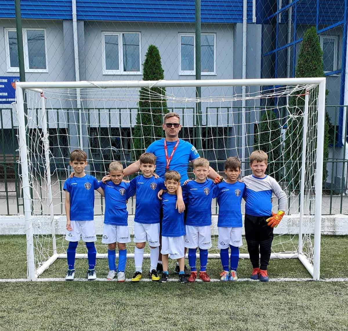 Sibiul, gazda celui mai mare turneu de fotbal pentru juniori - Academia Hagi, Poli Timișoara și Rapid București joacă pe “Cutiuță”