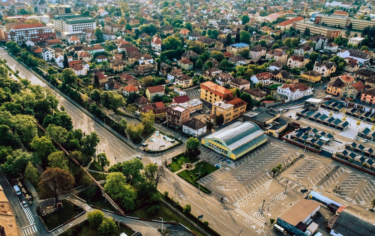 două parcări din centrul sibiului se închid temporar - pentru desfășurarea festivalului internațional de teatru