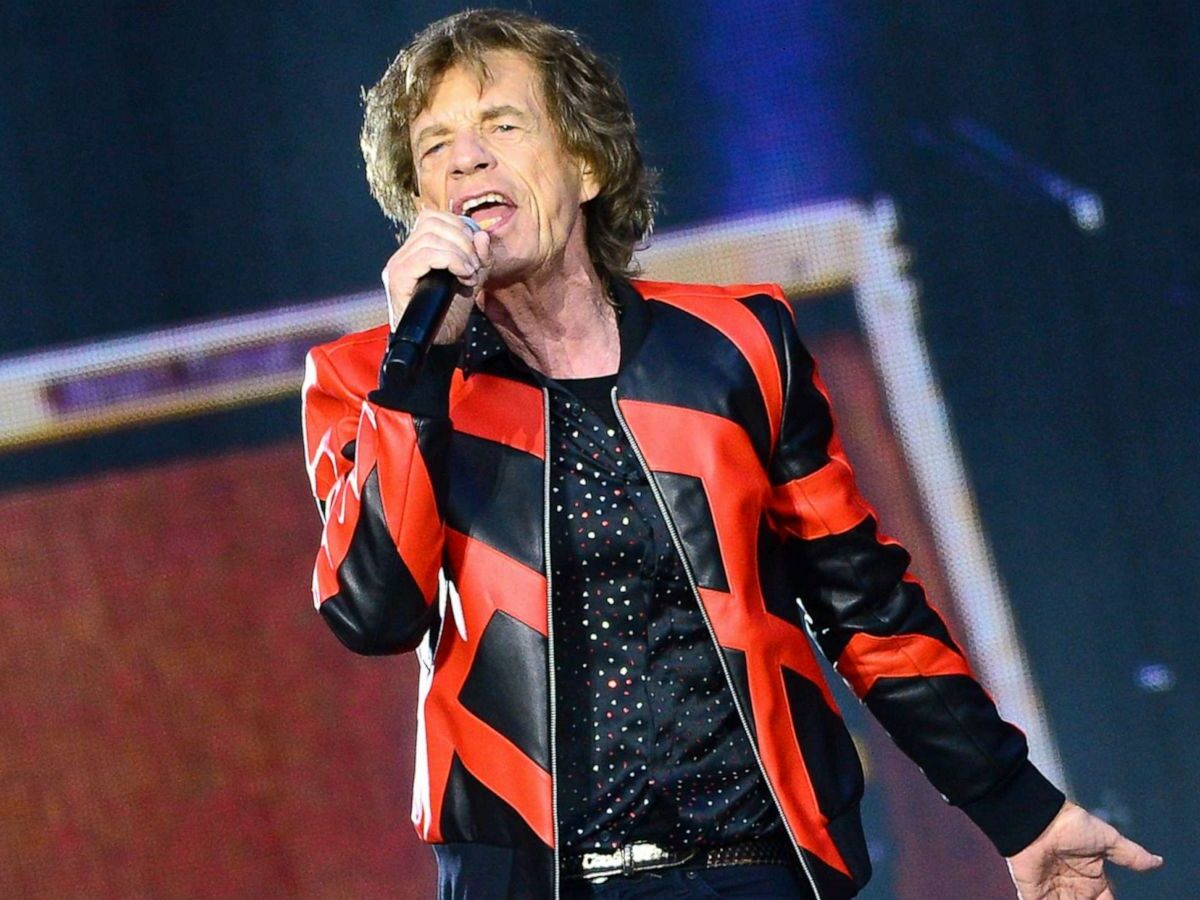 Mick Jagger anulează al doilea concert din turneul european - Este infectat cu Covid-19