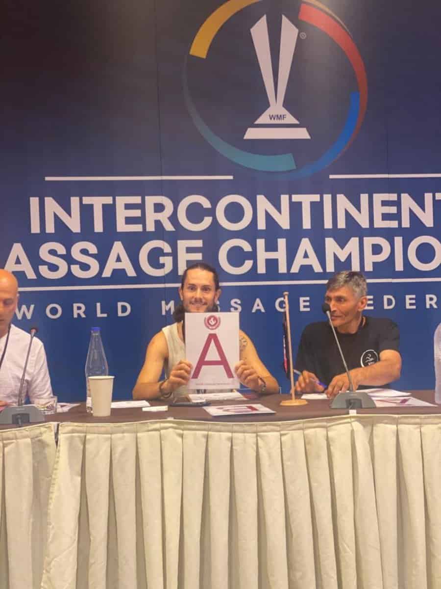 Sibian medaliat cu aur la Campionatul Intercontinental de Masaj - „Străinii au învățat Imnul României la cât l-au auzit”