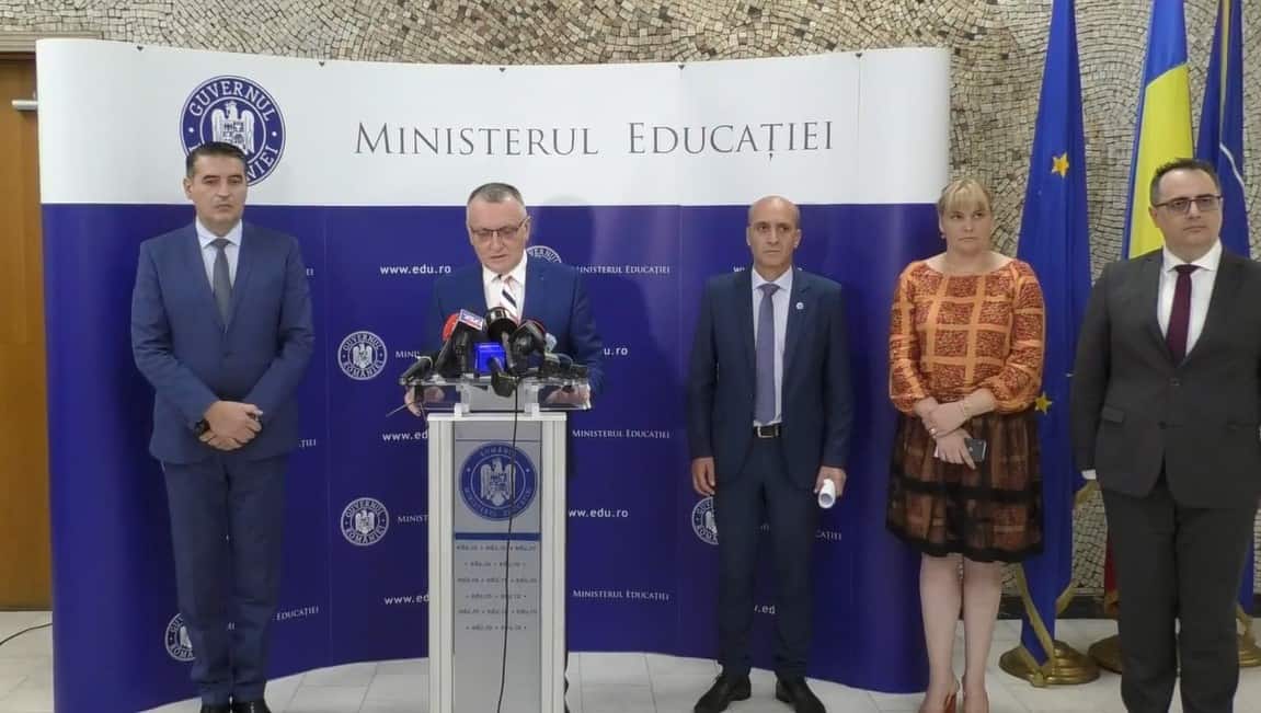 ministrul educației: "se va reintroduce gramatica în școli"