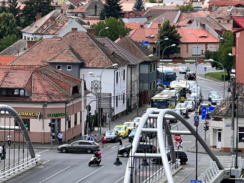 VIDEO FOTO – Cum evităm traficul infernal din zona podurilor de la Piața Cibin și strada Râului - Cea mai bună rută alternativă