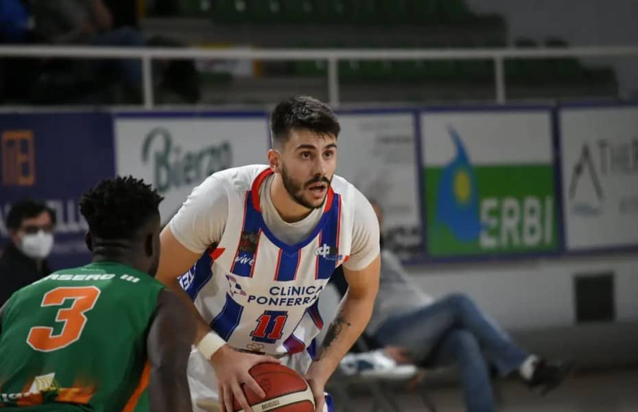 csu sibiu l-a transferat pe spaniolul daniel manchon