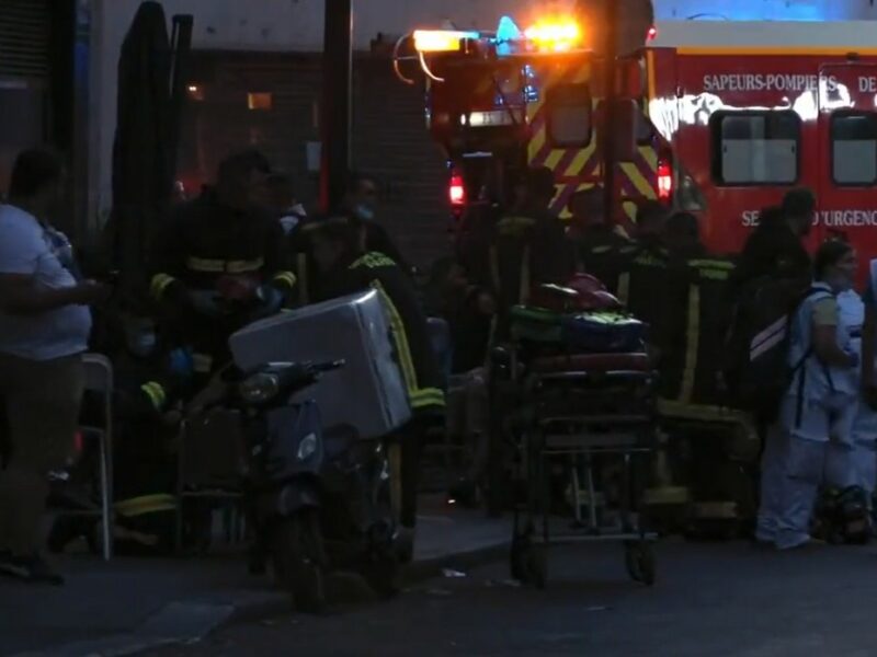 video atac armat la paris - o persoană a murit. unul dintre agresori a fost arestat