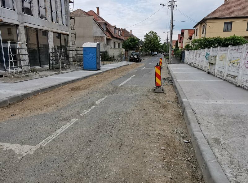 lucrările de pe calea dumbrăvii stârnesc nemulțumiri - prea mult beton, prea puțin verde și ritm lent, spun locuitorii din zonă