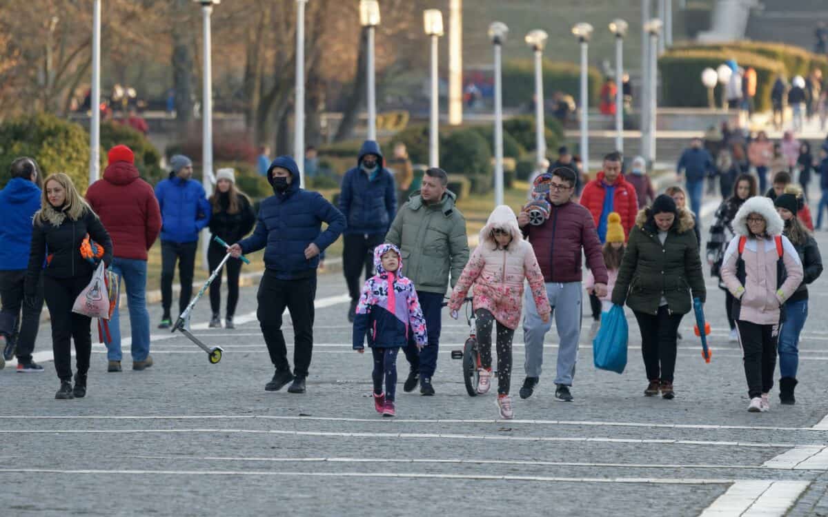 Miercuri: S-au înregistrat peste 400 de noi cazuri COVID la Sibiu - Aproximativ 10.000 în România