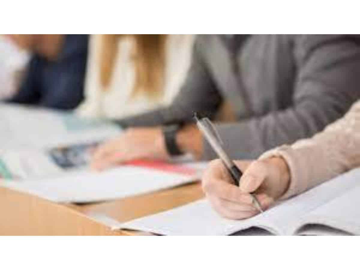 peste 120 de candidați au lipsit la examenul de titularizare la sibiu, iar alți 54 s-au retras “din motive personale”