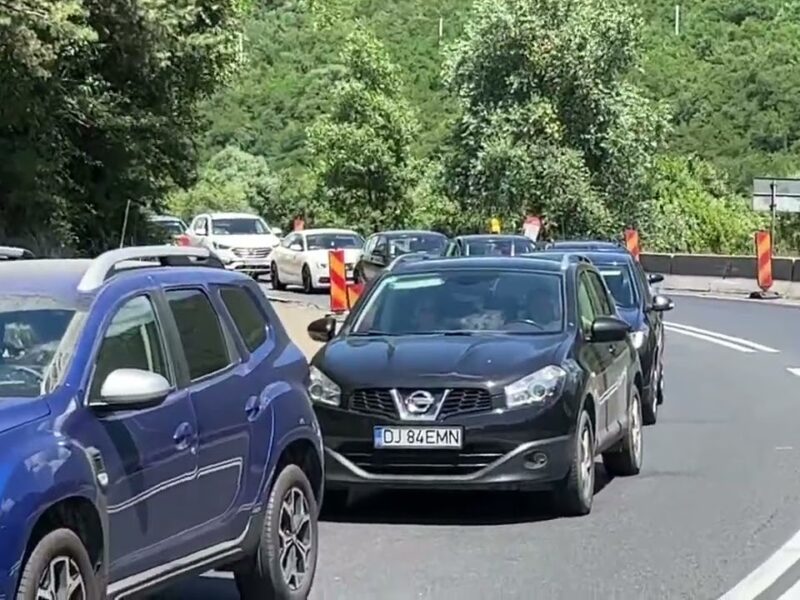 trafic îngreunat vineri pe valea oltului - se montează parapeți