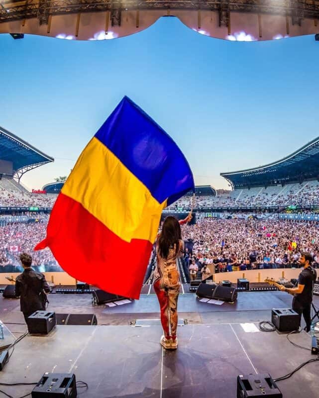 foto - prima zi la untold - peste 85.000 de festivalieri prezenți