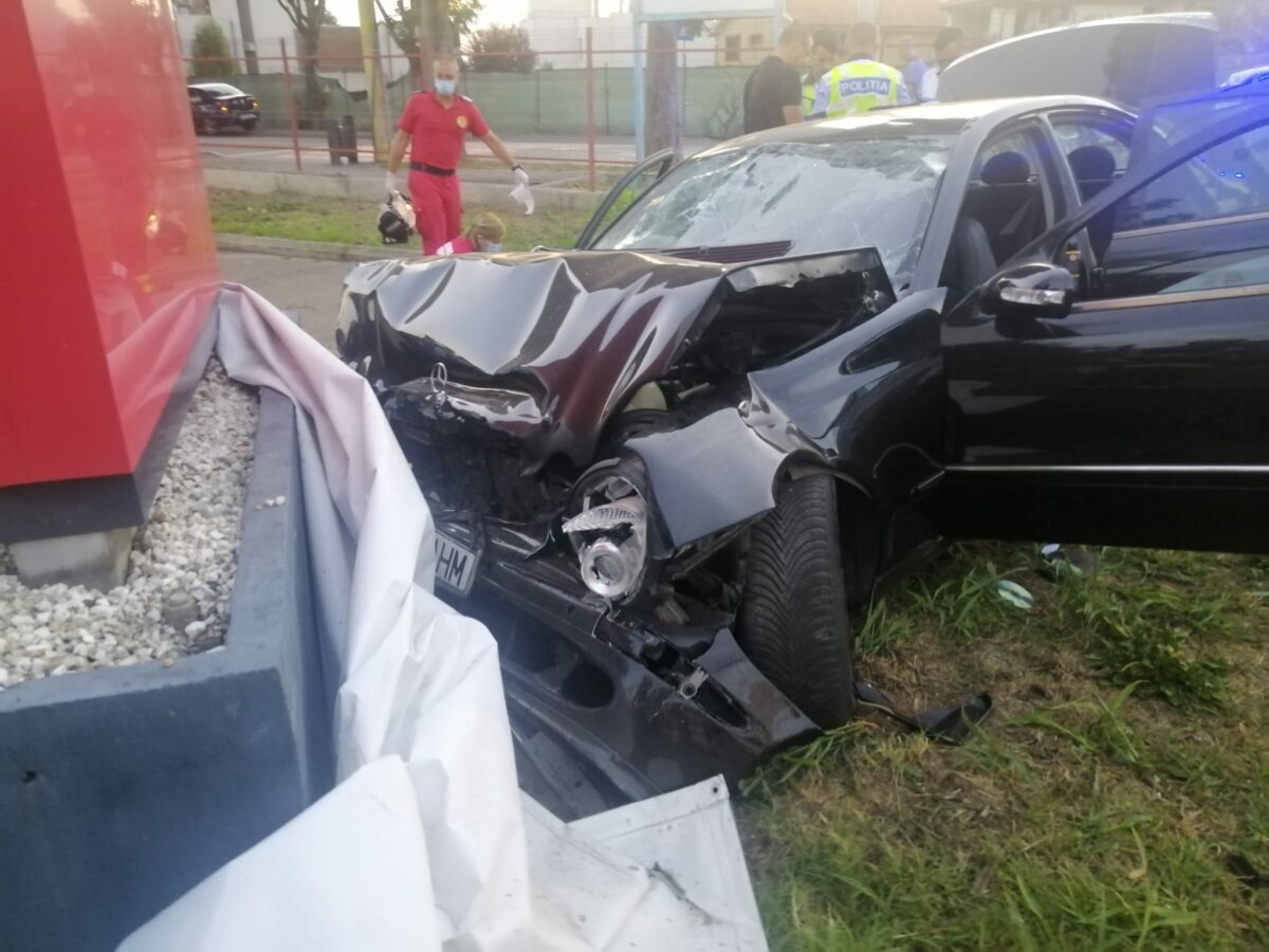 FOTO - Accident grav pe Litoral - Un mort și șase răniți