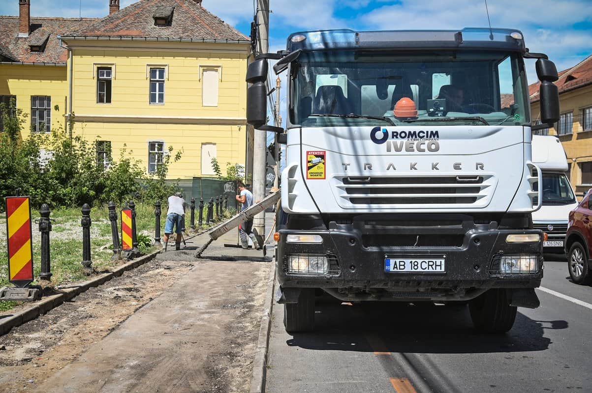 Evitați strada Constituției - Se fac lucrări la carosabil, iar traficul va fi afectat