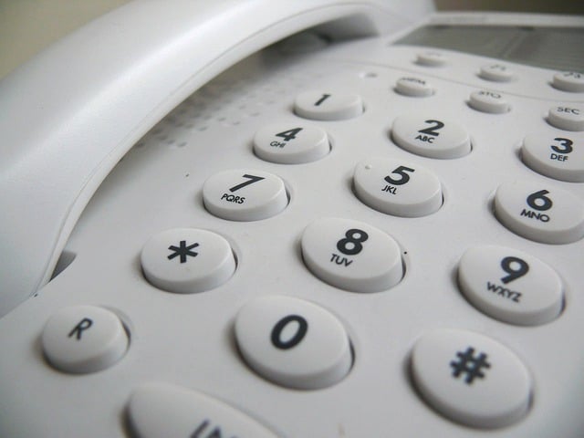 sibienii încă mai folosesc telefonul fix - sunt printre cei mai vorbăreți din țară