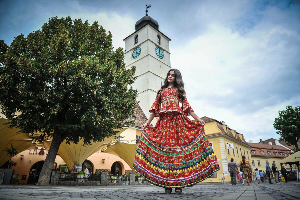 festivalul internațional al culturii romilor - dorin cioabă: „vrem să facem cunoscut faptul că nu avem numai părți negative”