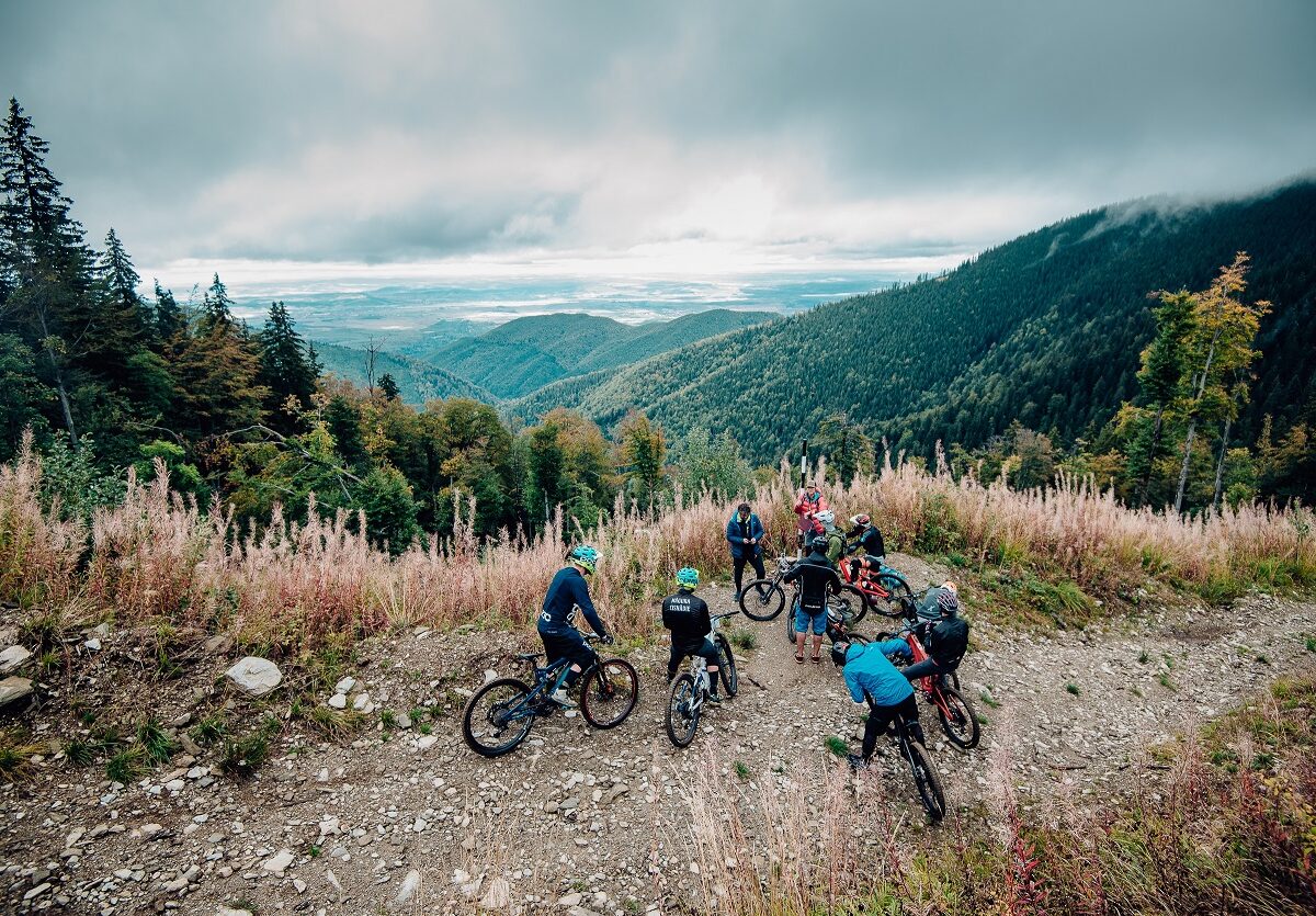 foto triada e-mtb setează primele standarde în competițiile pentru biciclete electrice