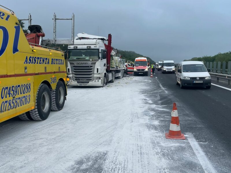 foto: tamponare între două tir-uri pe autostradă la săliște - se circulă îngreunat