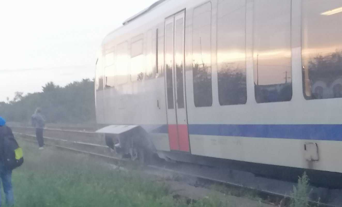 un tren a luat foc pe ruta sibiu - făgăraș. aproximativ 150 de călători evacuați