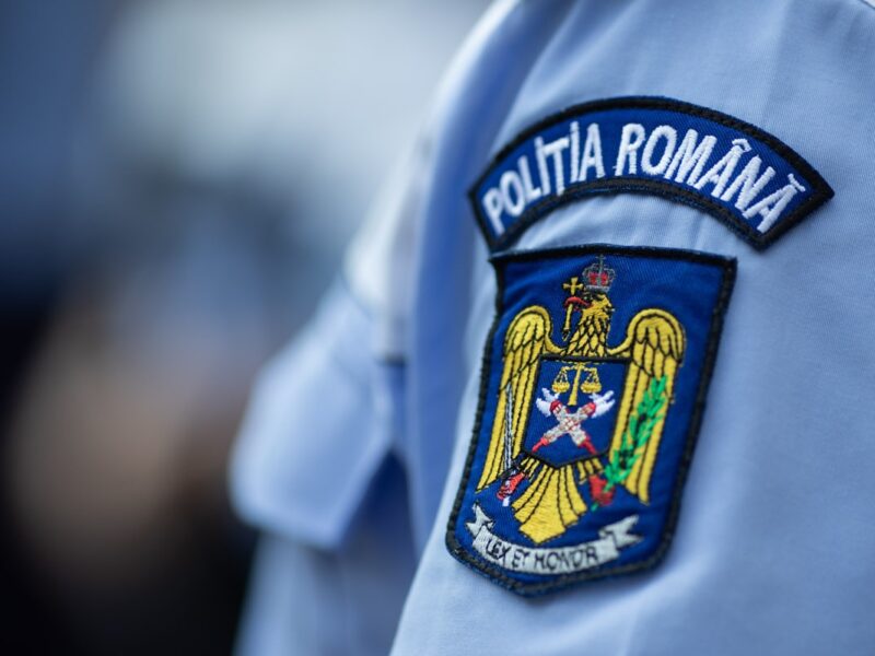 poliția română cumpără răngi și ciocane - sunt necesare pentru descinderi și percheziții