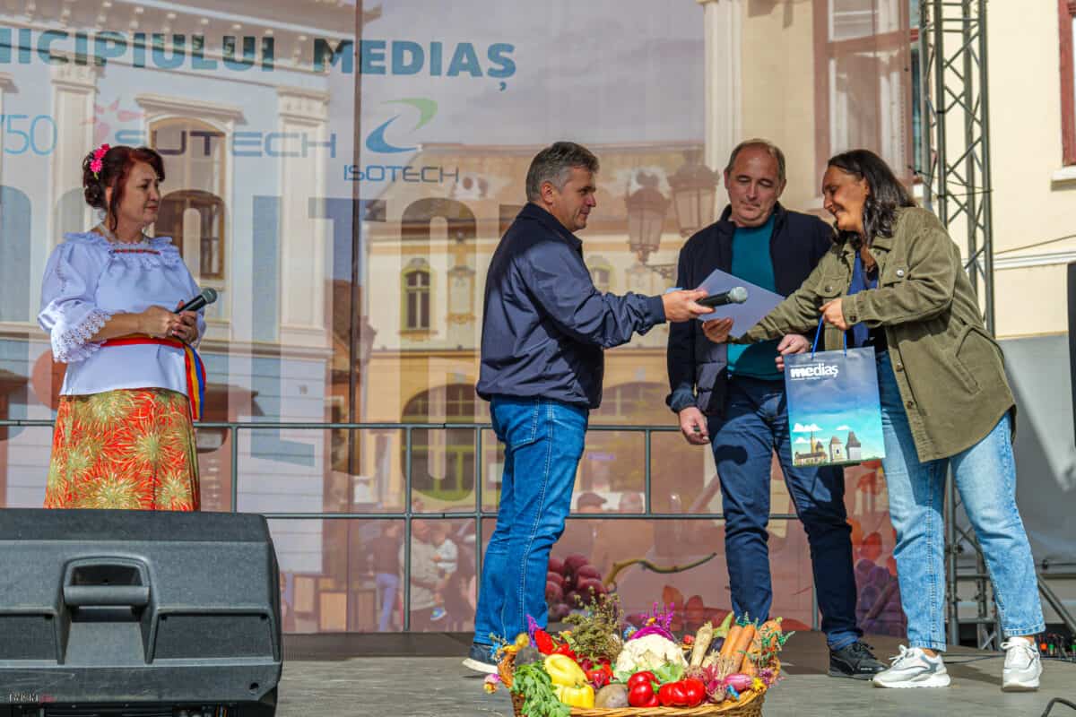 foto ziua recoltei sărbătorită la mediaș