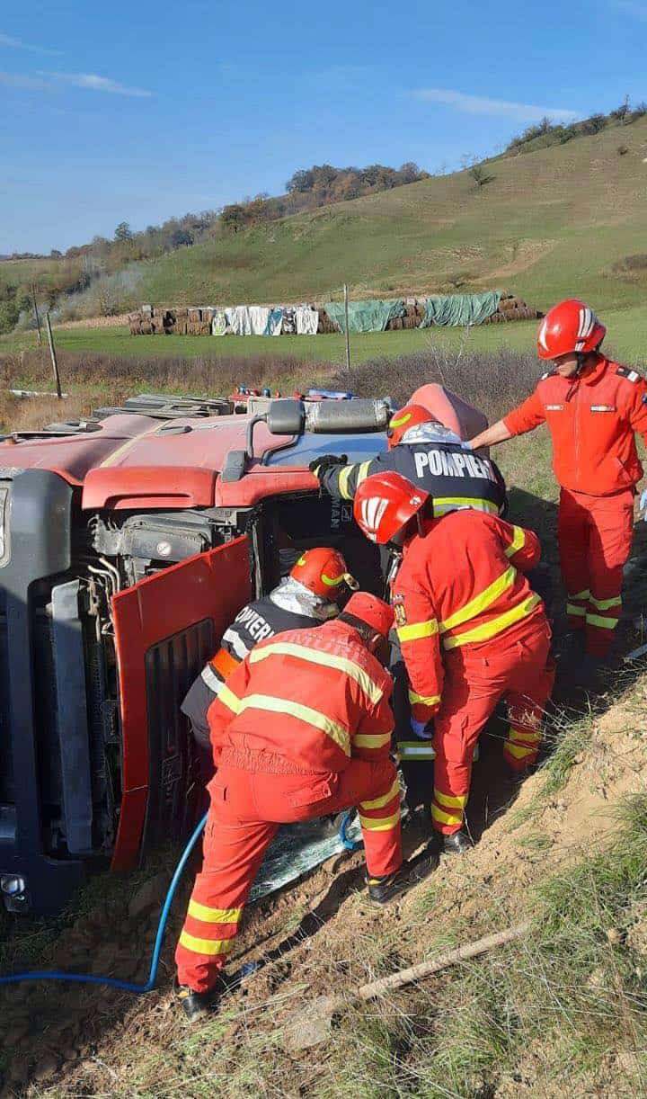 foto accident între vard şi agnita- un bărbat este rănit