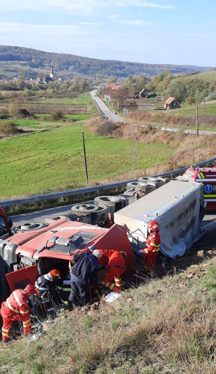 foto accident între vard şi agnita- un bărbat este rănit