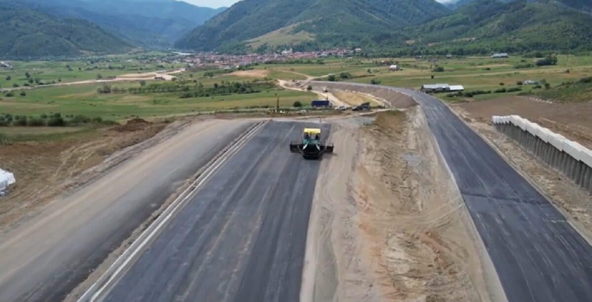 video imagini spectaculoase cu lotul doi al autostrăzii sibiu – pitești - începe de la boița și se finalizează la cornetu, în vâlcea