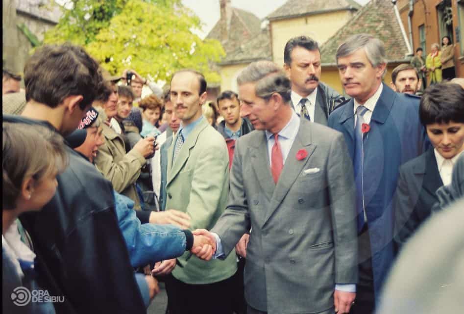 exclusiv - imagini document în premieră - vizita prințului charles la sibiu în noiembrie 1998 - atunci s-a îndrăgostit de transilvania - galerie foto