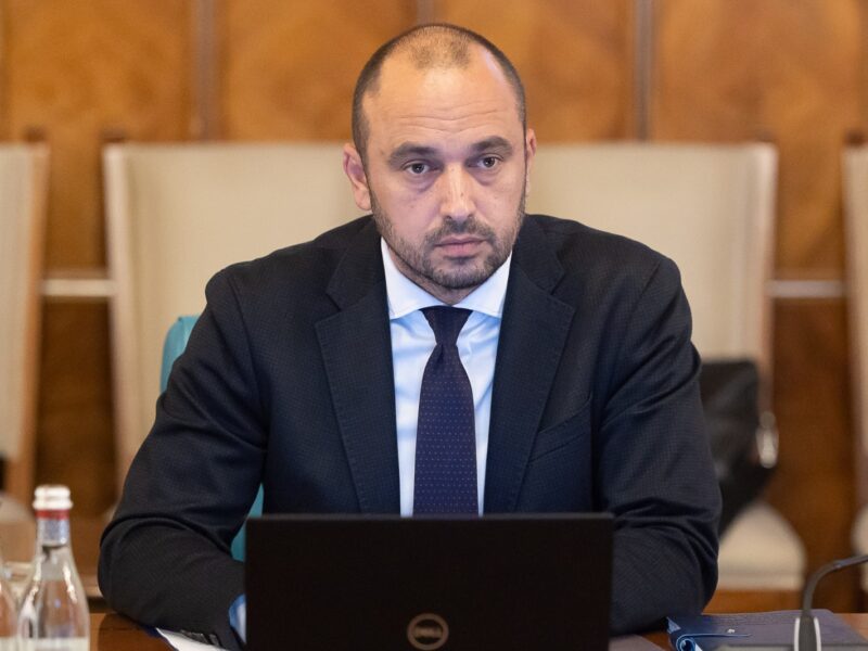 mihai macaveiu, secretar de stat în ministerul economiei: 97 de firme au depus proiecte pentru accesarea fondurilor de 150 de milioane de euro puse la dispoziție de ministerul economiei (c.p)