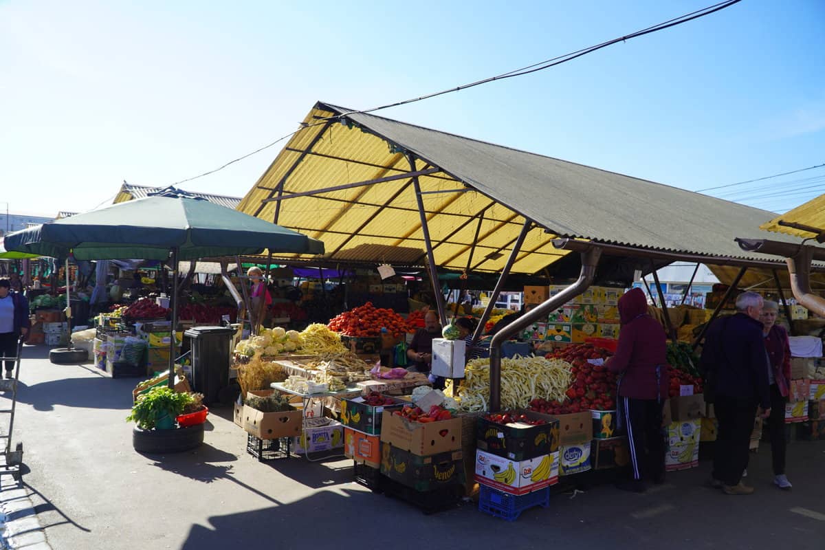 video modernizarea pieței cibin intră într-o nouă fază - comercianții sunt nerăbdători: ”ar fi minunat!”