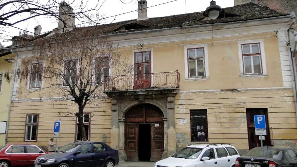 Lucrări de renovare “grosolane” la casa nepotului baronului Samuel von Brukenthal din Sibiu